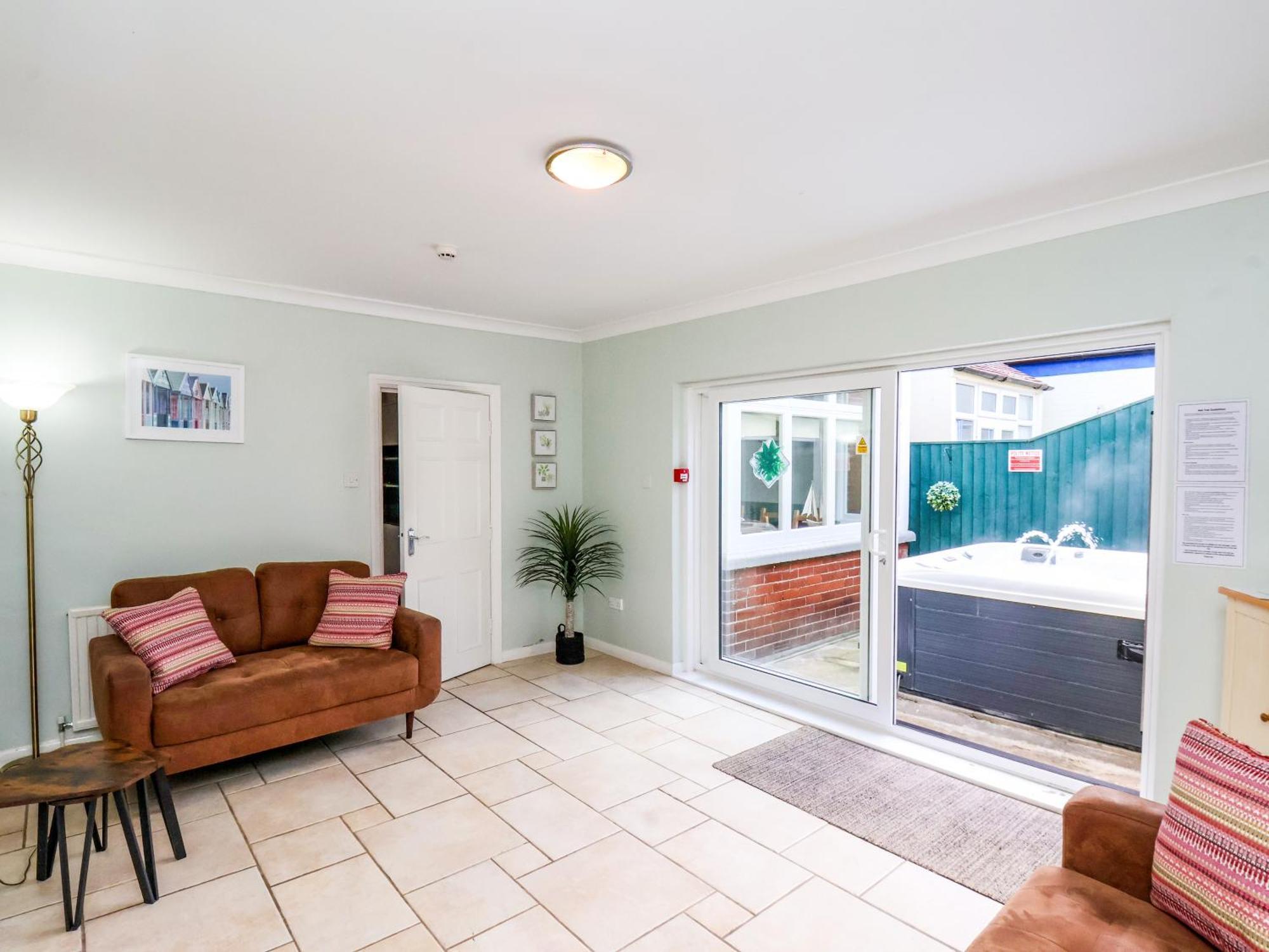 North Beach Lodge スカーバラ エクステリア 写真